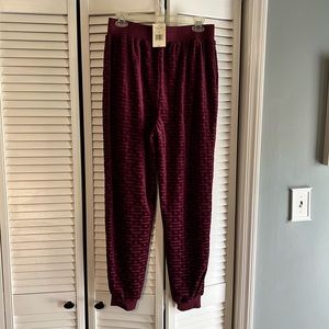 Guess Textured Joggers SZ‎ MED NWT